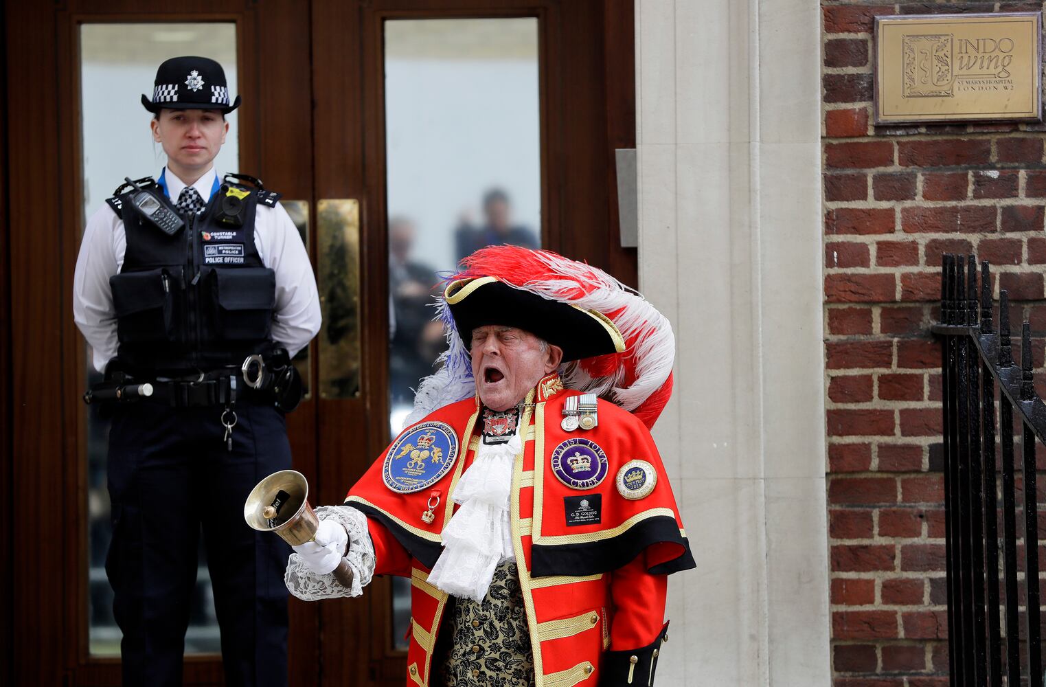 Photos: Royal baby born: Kate Middleton, Duchess of Cambridge, welcomes third child