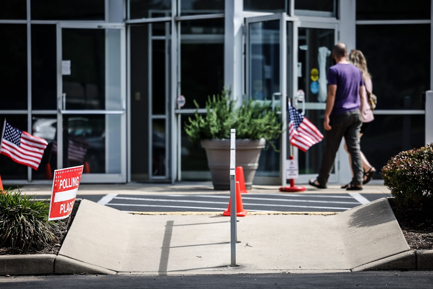 Turnout brisk in early morning voting in Montgomery County