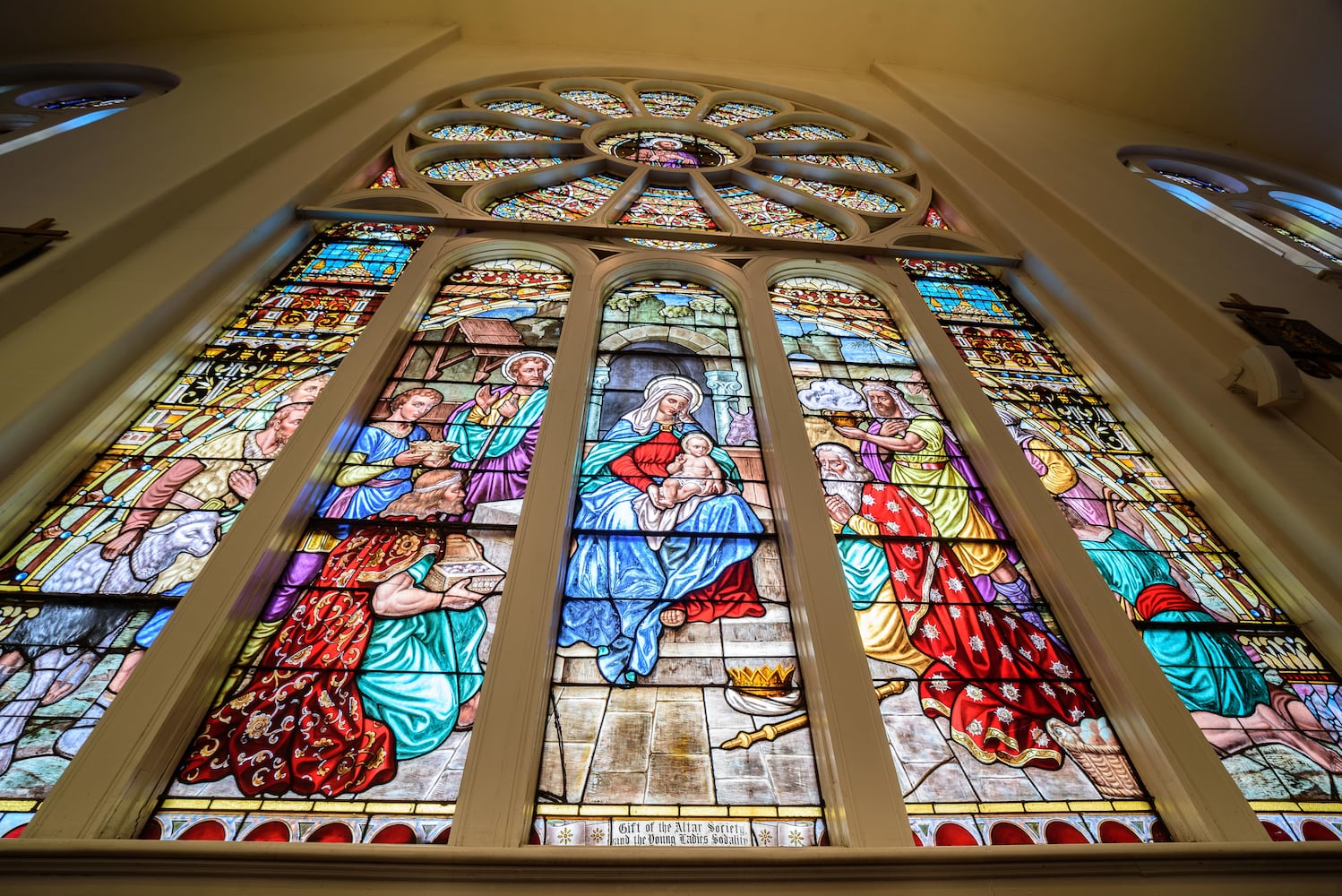 PHOTOS: A look inside Nhà Thờ Thánh Tâm (Sacred Heart Church) in downtown Dayton decorated for Christmas