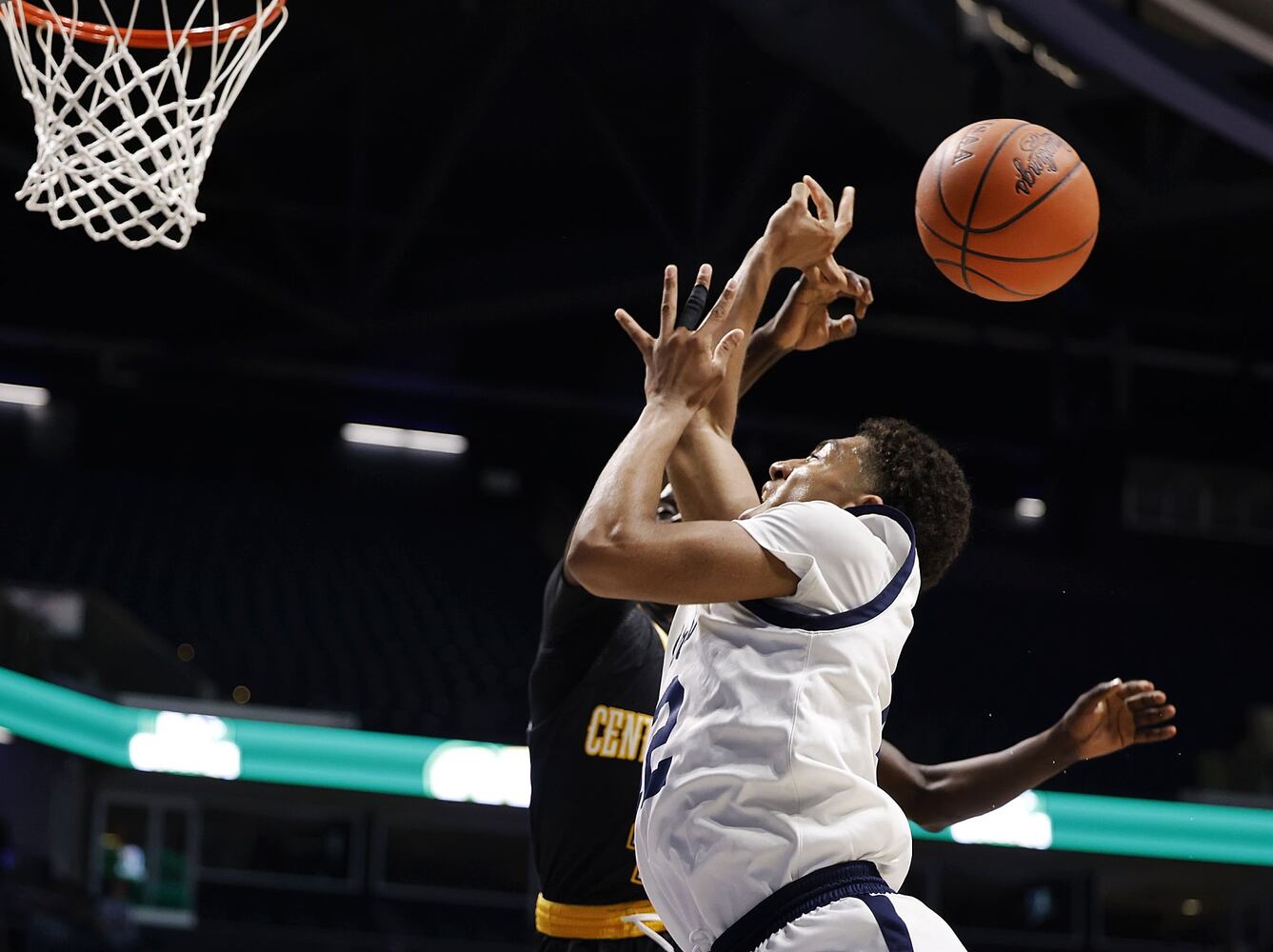 030922 Centerville vs Fairmont bball