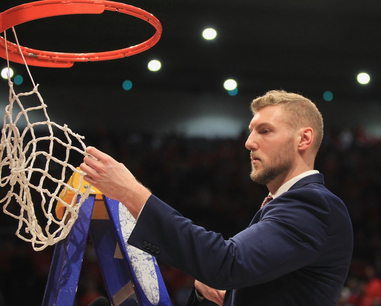 Photos: Dayton Flyers celebrate record-breaking 29th victory