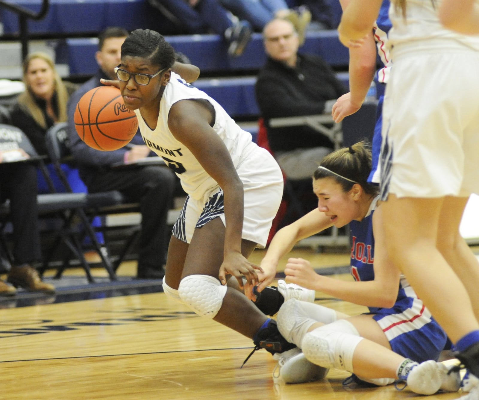 Kierra Thornton of Fairmont (with ball) avoids Ava Lickliter of Carroll. Carroll defeated host Fairmont 64-60 in double-OT in a girls high school basketball game at Trent Arena on Monday, Jan. 28, 2019. MARC PENDLETON / STAFF