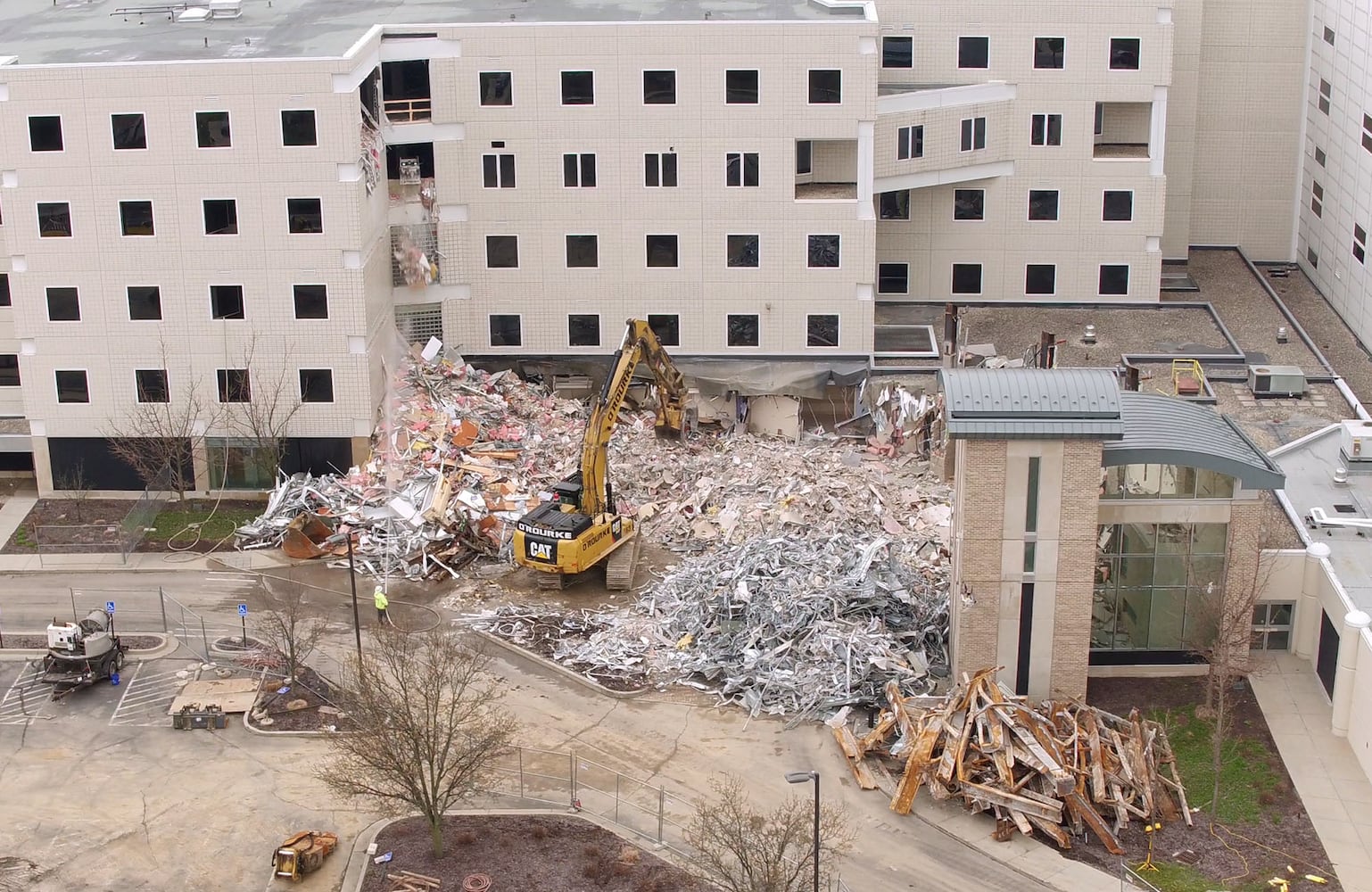 PHOTOS: Demolition of Good Samaritan Hospital continues