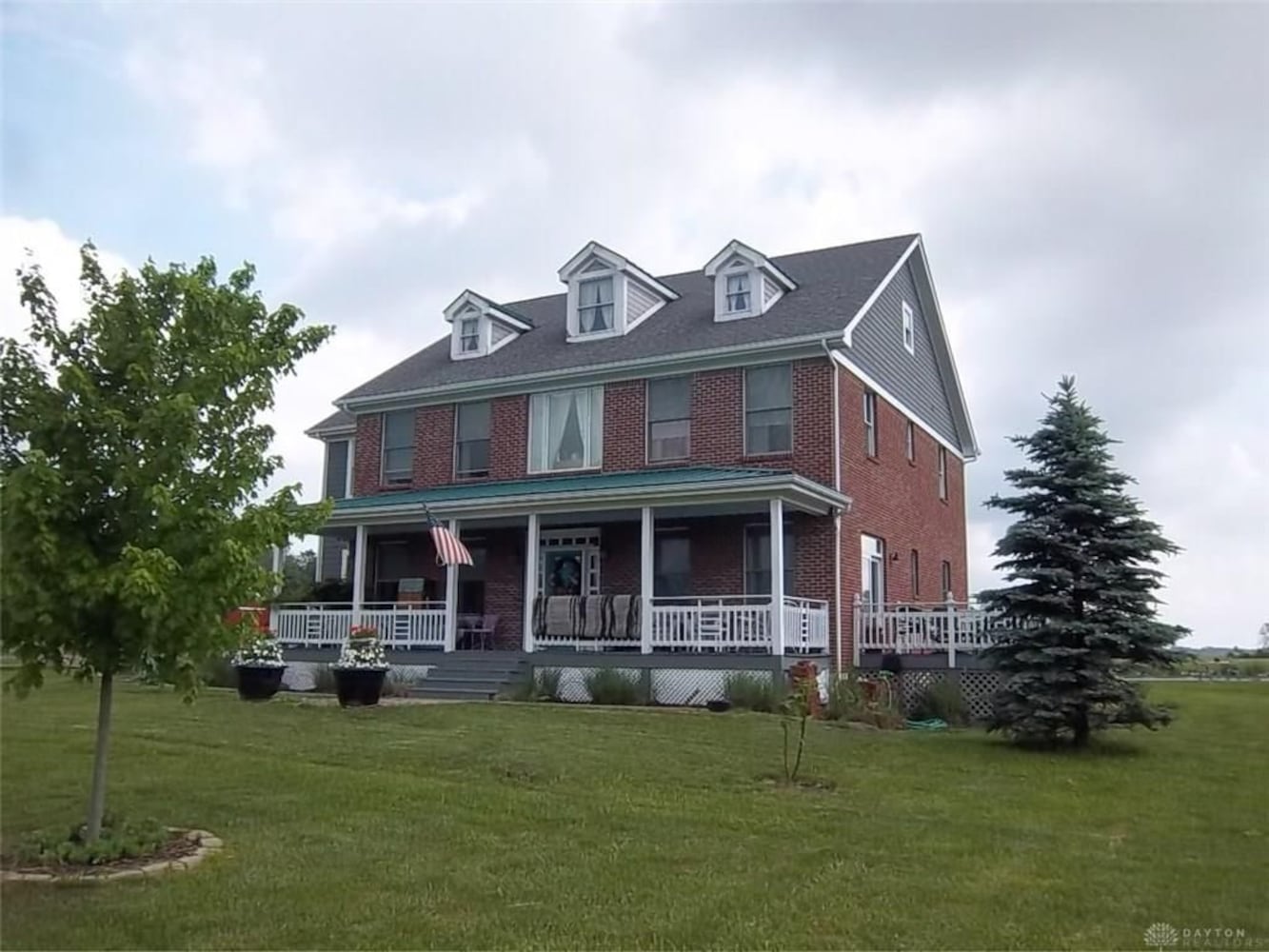 PHOTOS: Farmersville farmhouse on 41 acres on market for $700K