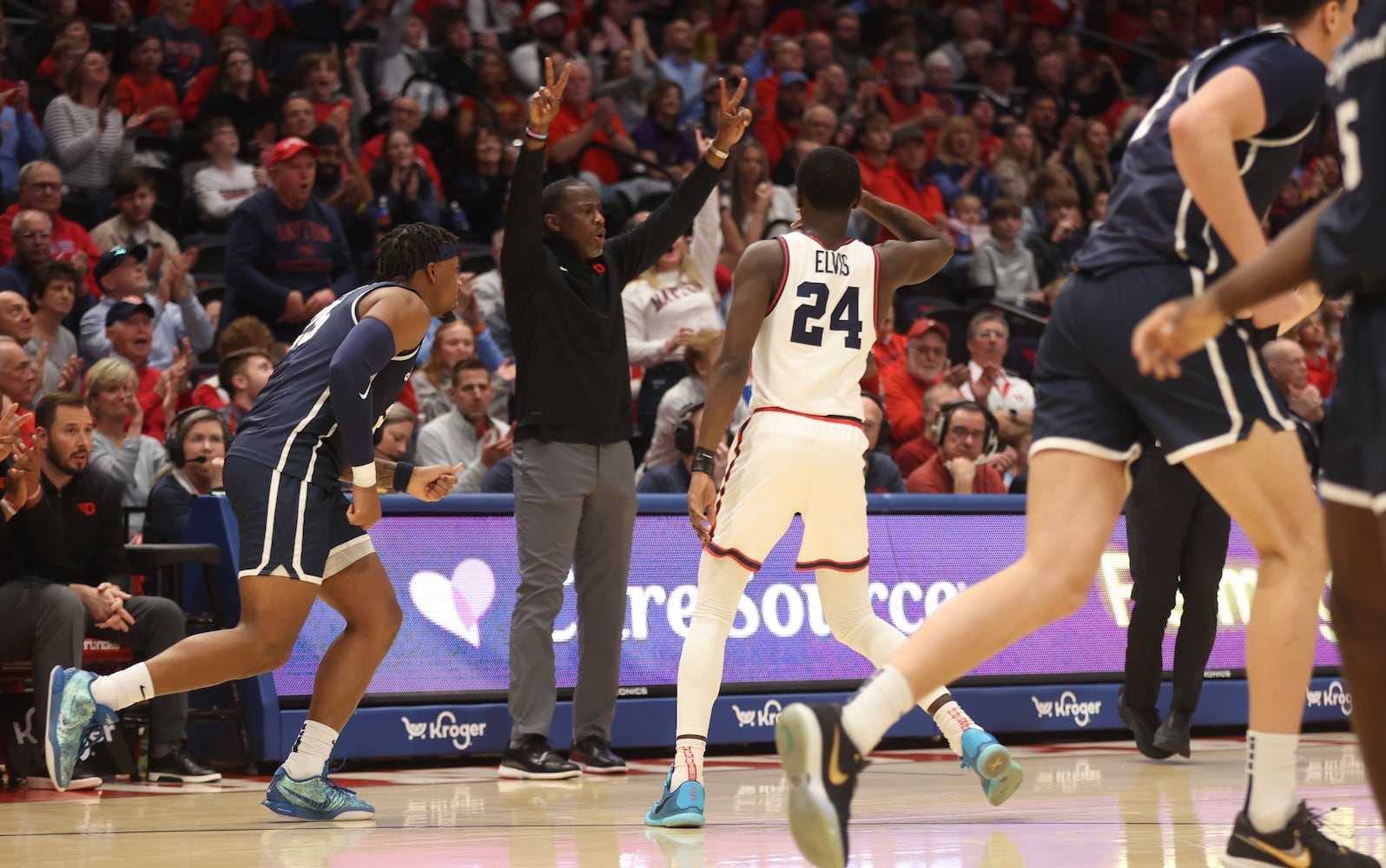 Dayton vs. Longwood