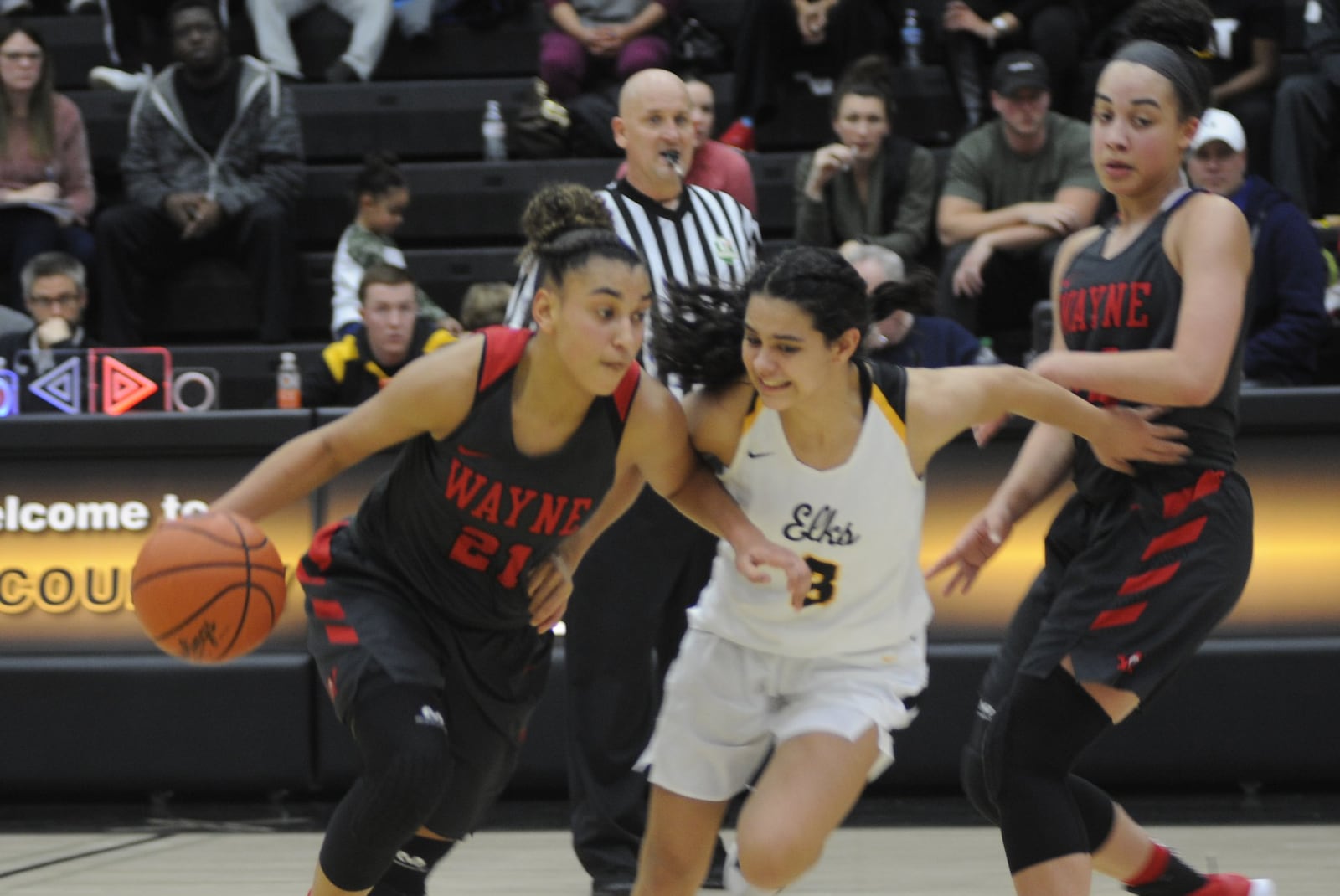 Wayne’s Destiny Bohanon (with ball) is guarded by Centerville’s Amy Velasco. Centerville defeated visiting Wayne 66-60 in a girls high school basketball game on Monday, Dec. 17, 2018. MARC PENDLETON / STAFF