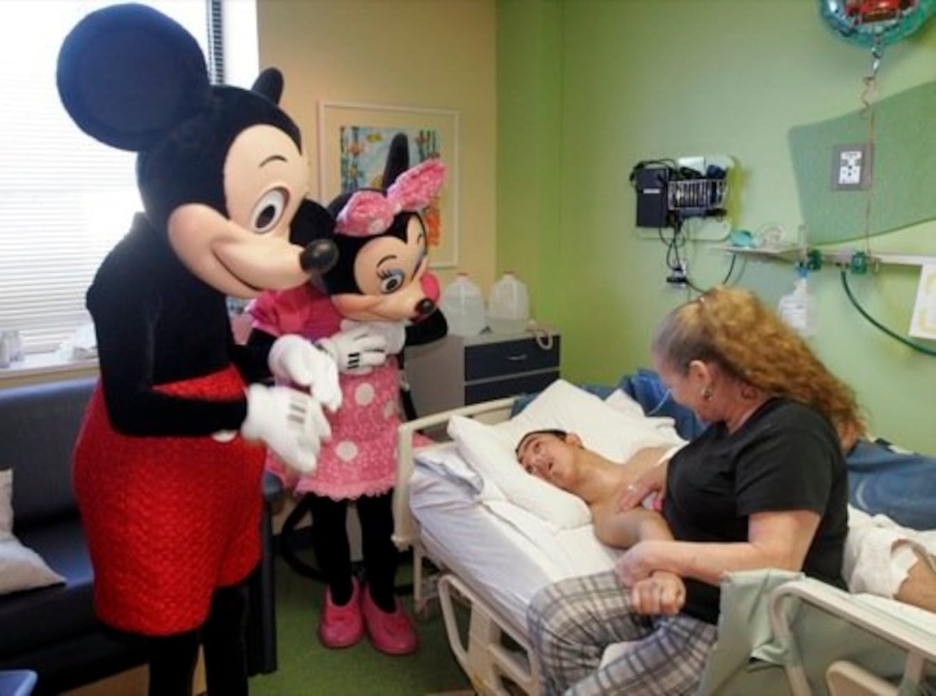 Mickey, Minnie visit Children's Medical Center