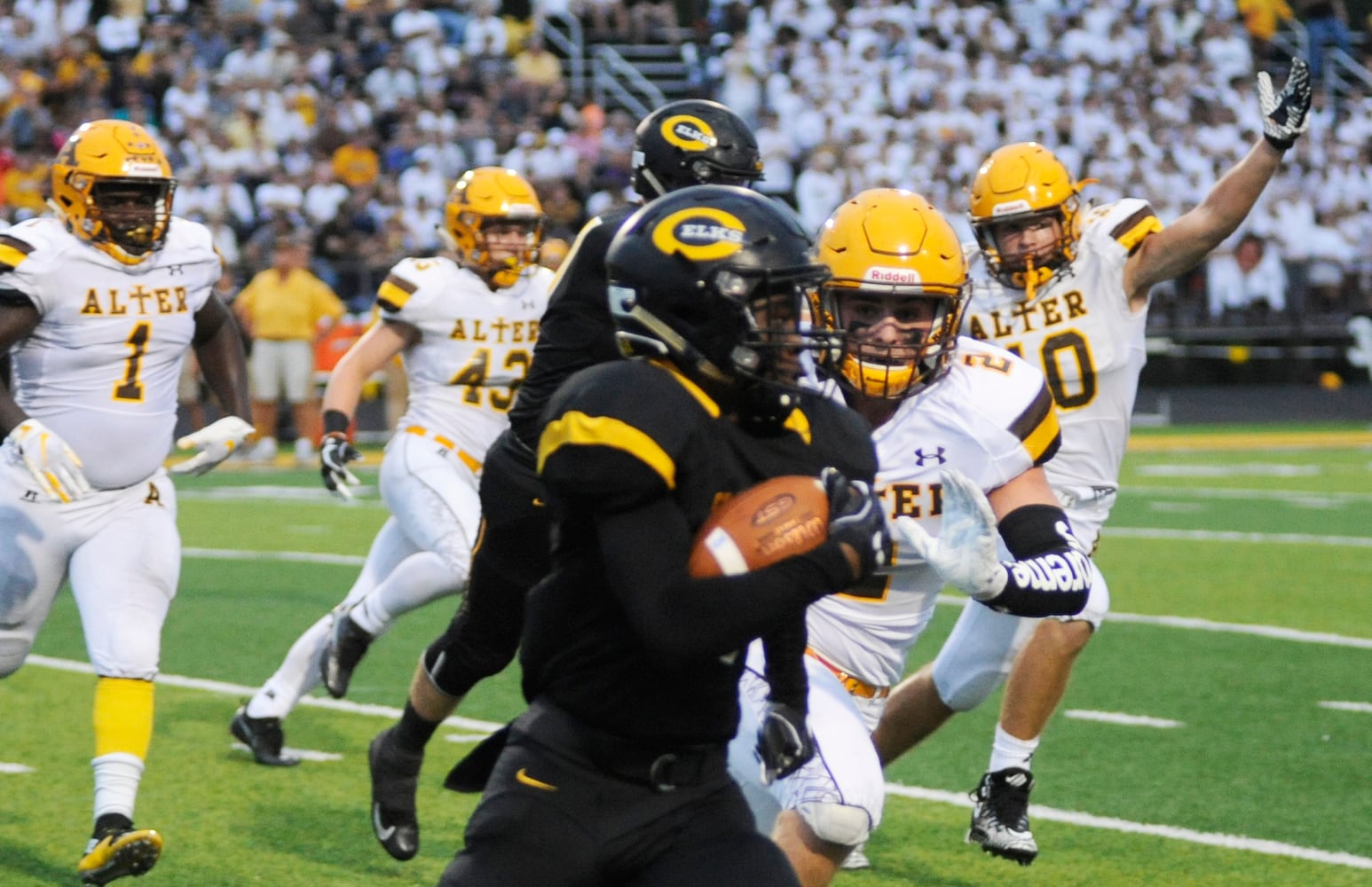 PHOTOS: Alter at Centerville, Week 3 football