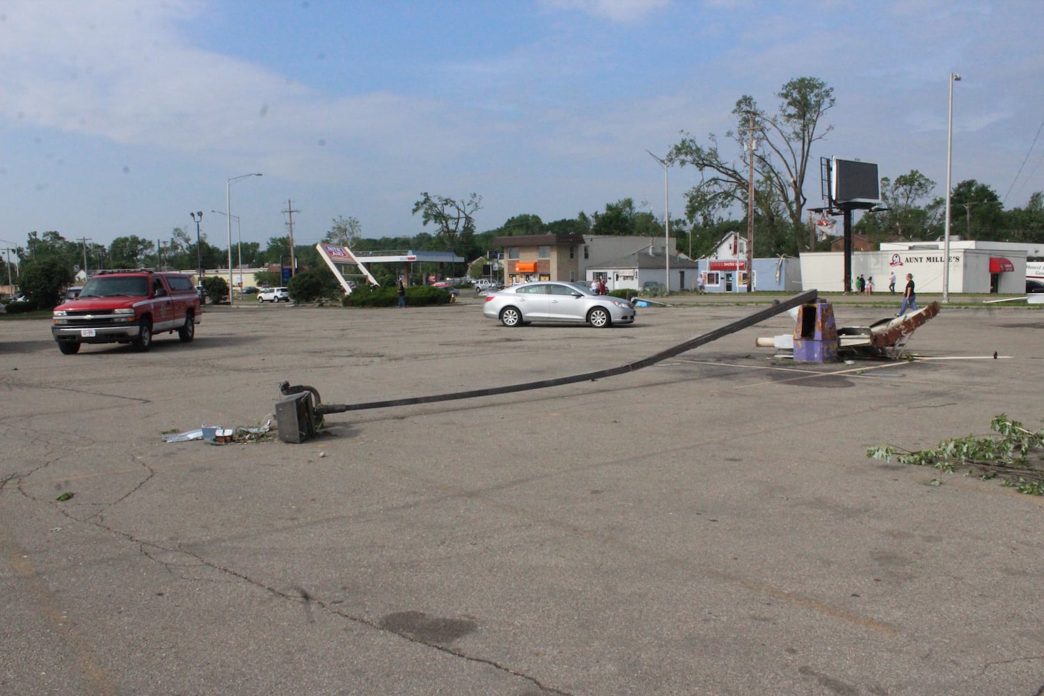 PHOTOS: Daylight reveals widespread damage from Monday storms