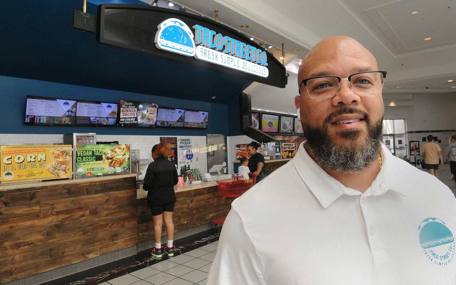 Anthony Thomas quit his job in May 2020 to operate a food truck, ultimately opening a restaurant called Taco Street Co. at the Mall at Fairfield Commons. MARSHALL GORBY\STAFF