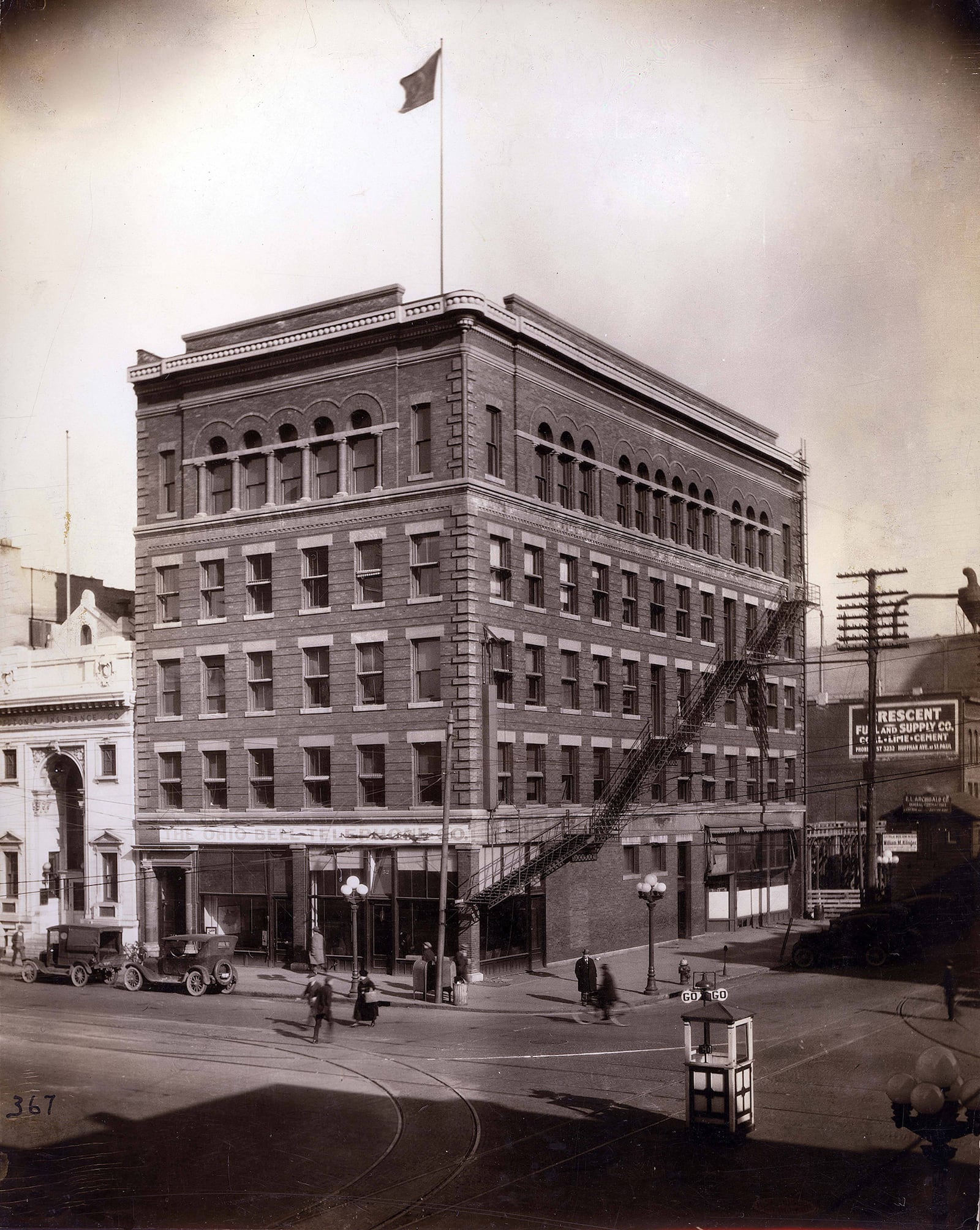 This building at Fourth and Jefferson streets in downtown Dayton is the current site of Price Stores. DAYTON METRO LIBRARY / LUTZENBERGER COLLECTION