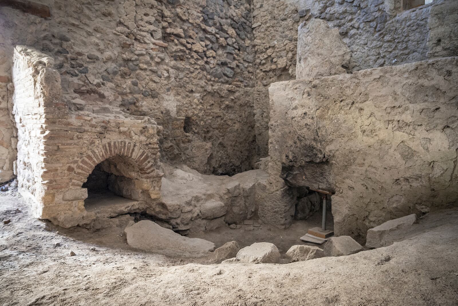 A picture released by the Pompeii Archeological Park Press Office, Friday, Jan. 17, 2025, showing a private bathhouse recently discovered in the Pompeii archeological site. (Archeological Park of Pompeii Press Office Via AP, HO)