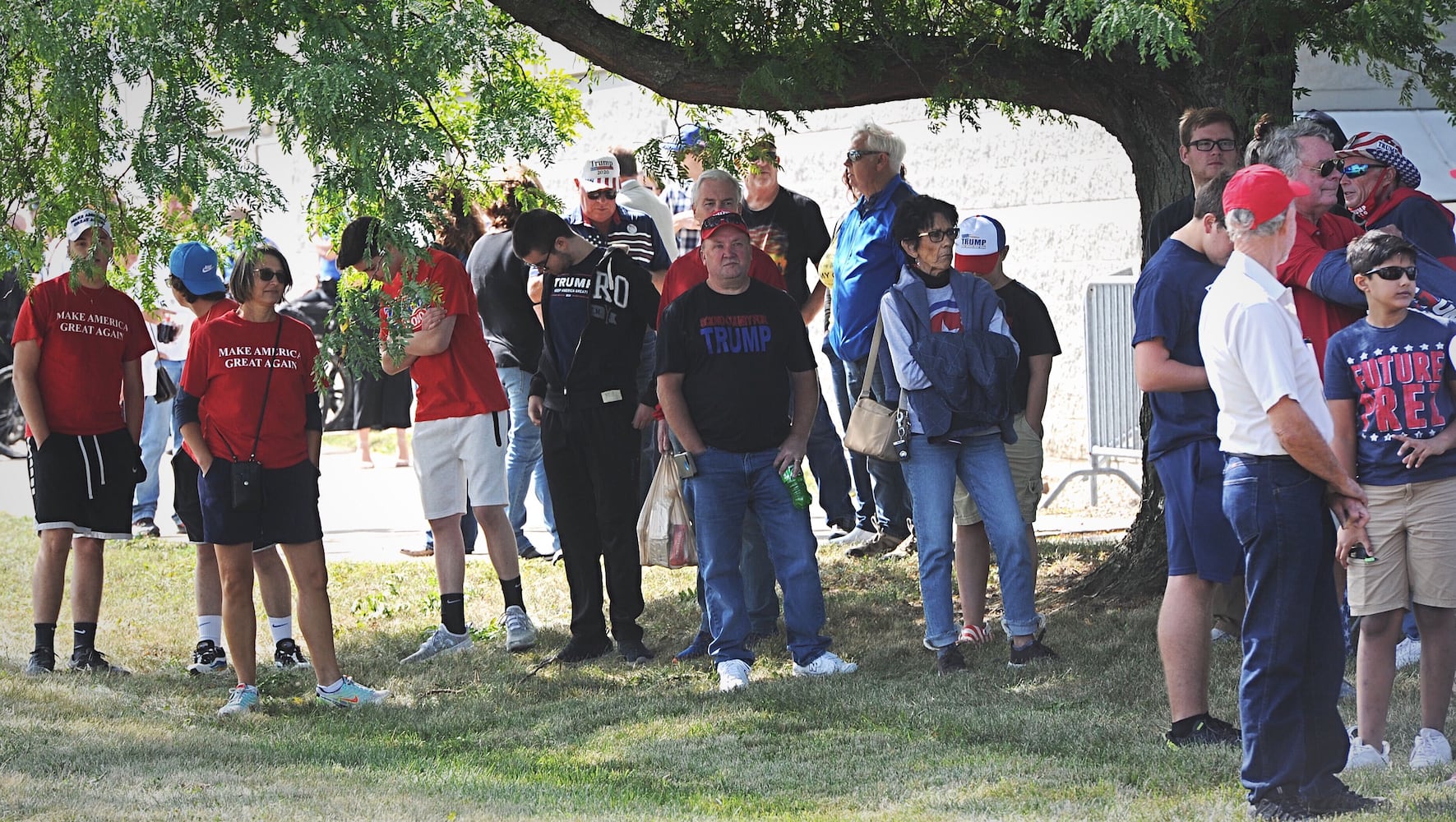 Trump supporters lineup outside near Dayton International Airport