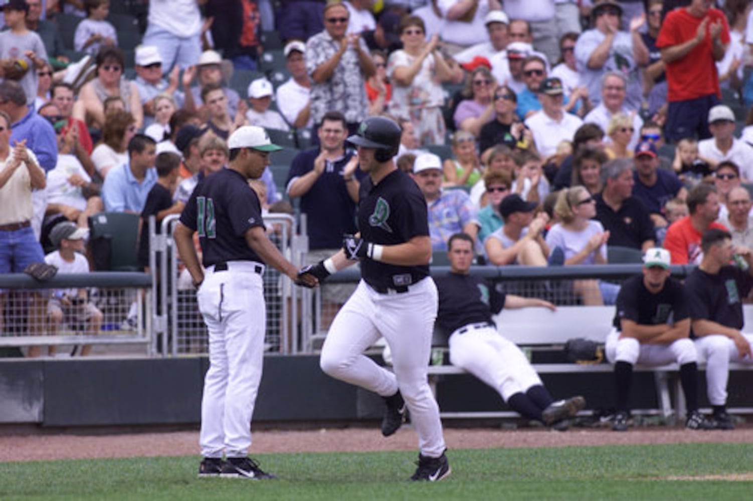 Reds trade Adam Dunn