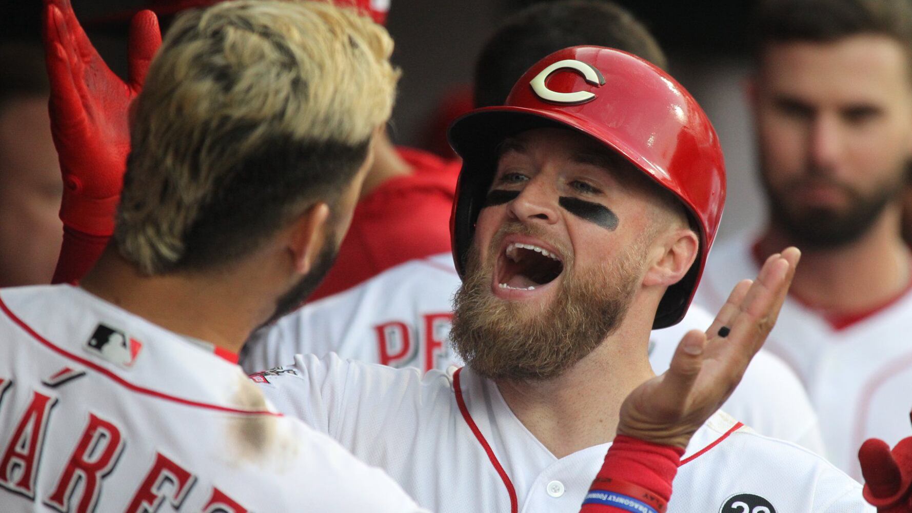 Cincinnati Reds: Tucker Barnhart ���comfortable��� giving up the right side