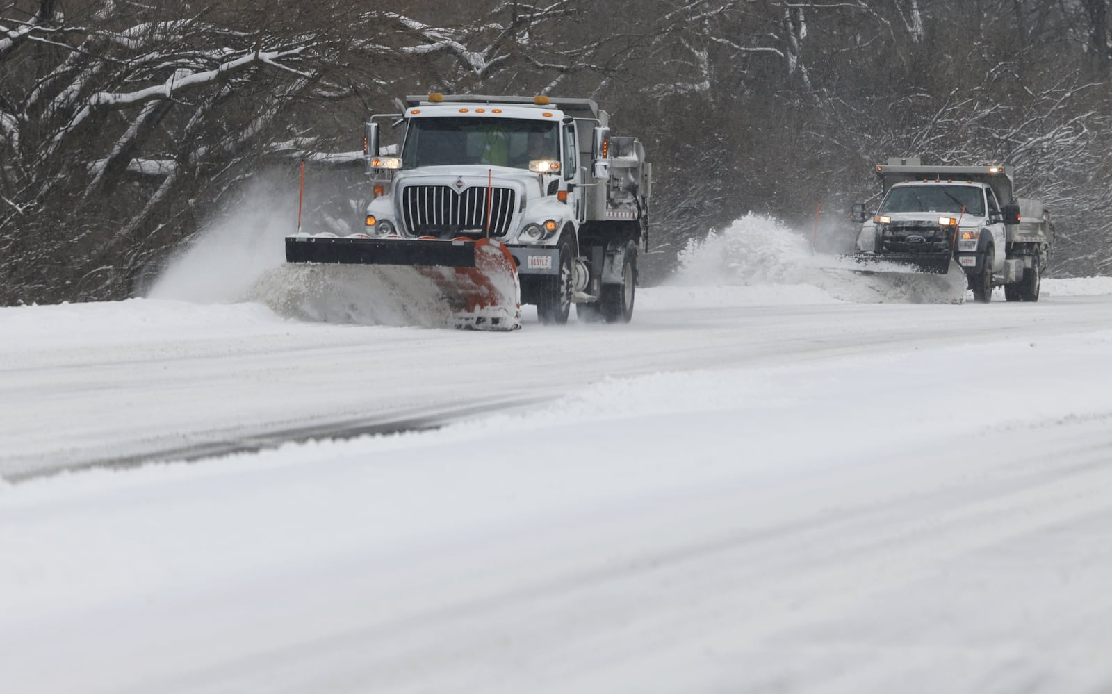 Middletown road crews plow Verity Pkwy. after an overnight snow Monday, Jan. 6, 2025 in Middletown. NICK GRAHAM/STAFF