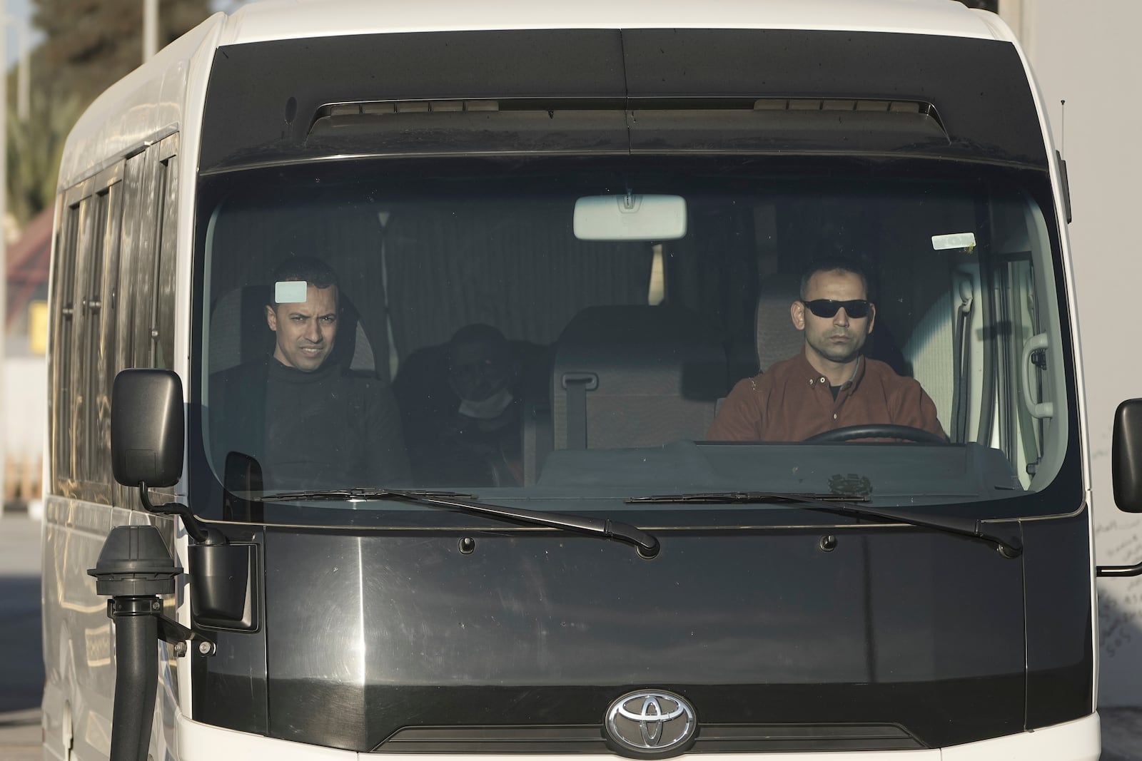 Palestinian prisoners cross at Rafah border crossing, Egypt, Saturday, Feb. 1, 2025. (AP Photo/Amr Nabil)