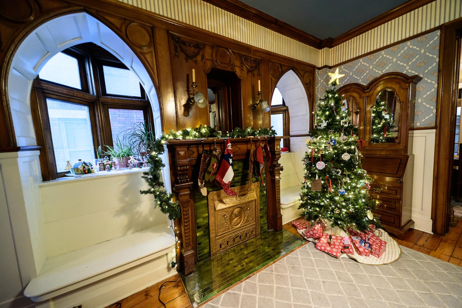 PHOTOS: 2024 Oregon Historic District Grand Holiday Tour of Homes