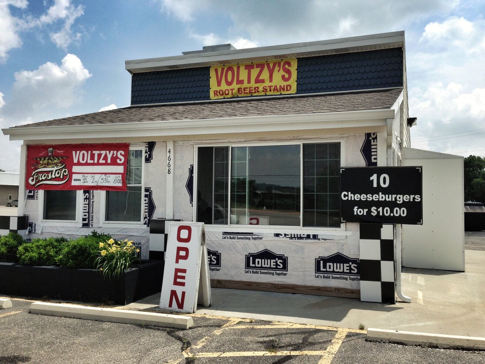 Voltzy’s Root Beer Stand in Moraine.