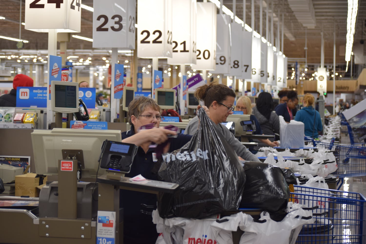 PHOTOS: Did we spot you Thanksgiving shopping today?