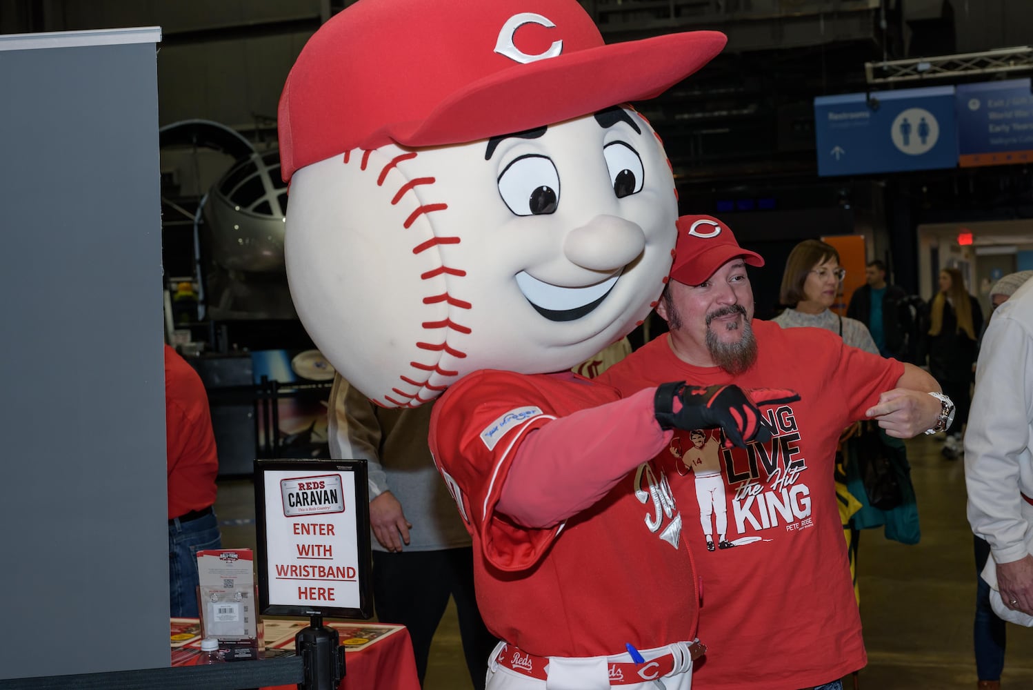 PHOTOS: 2025 Cincinnati Reds Caravan at the National Museum of the U.S. Air Force