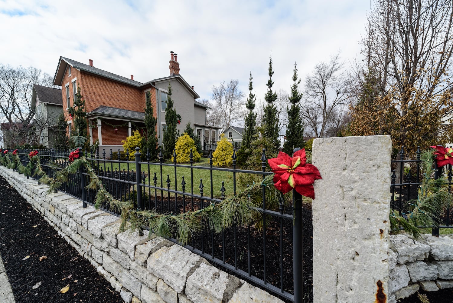 PHOTOS: A Dickens of a Christmas St. Anne’s Hill Holiday Home Tour