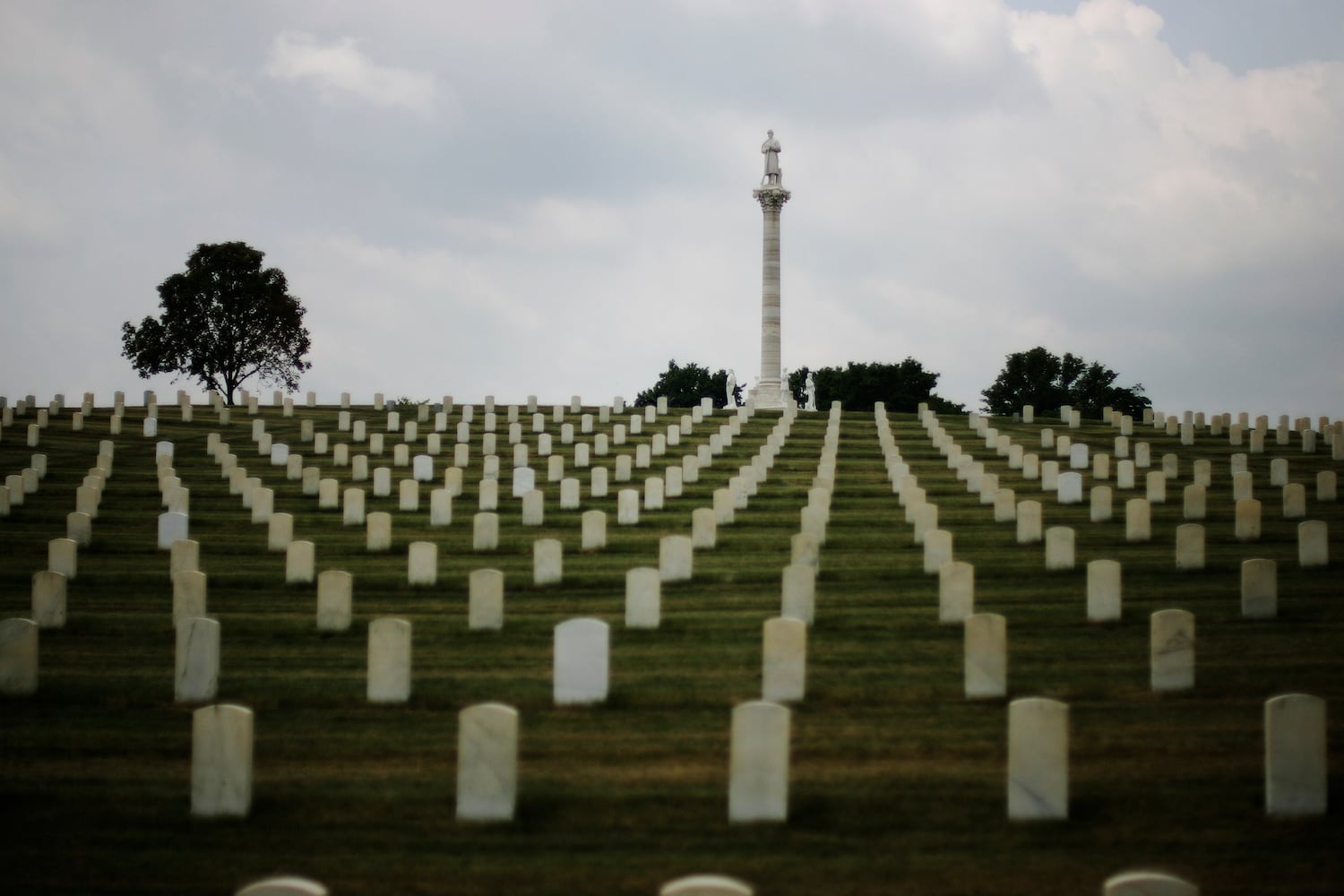 2 vets buried in occupied graves at Dayton National Cemetery