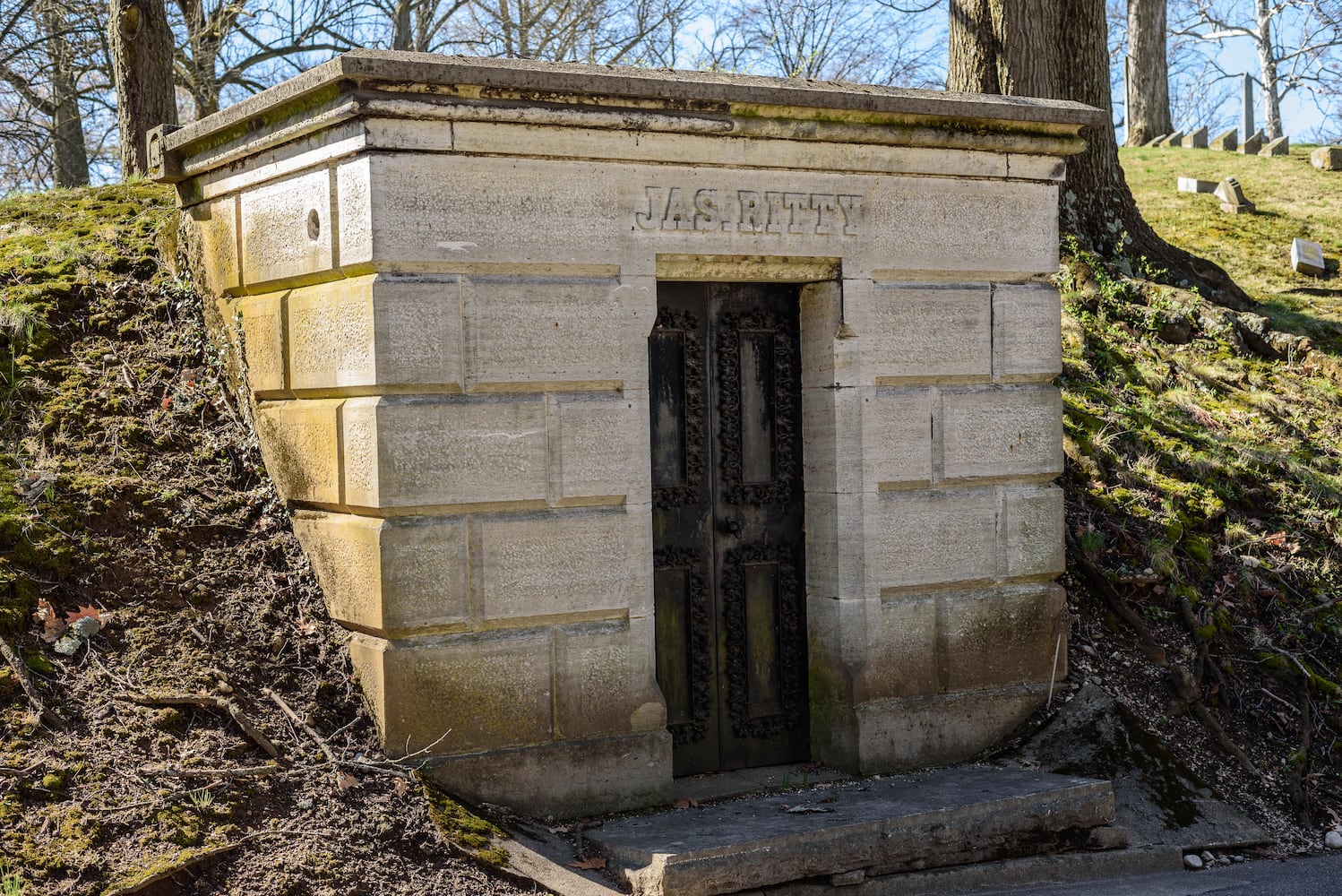 PHOTOS: Woodland Historic Tour at Woodland Cemetery & Arboretum