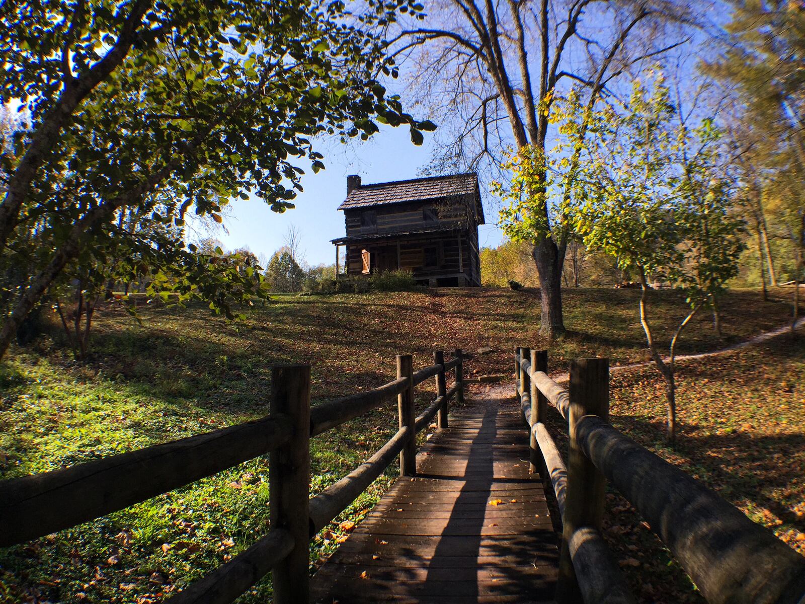 This historic log house shows what rural 19th-century life was like in the Red River Gorge of Kentucky.