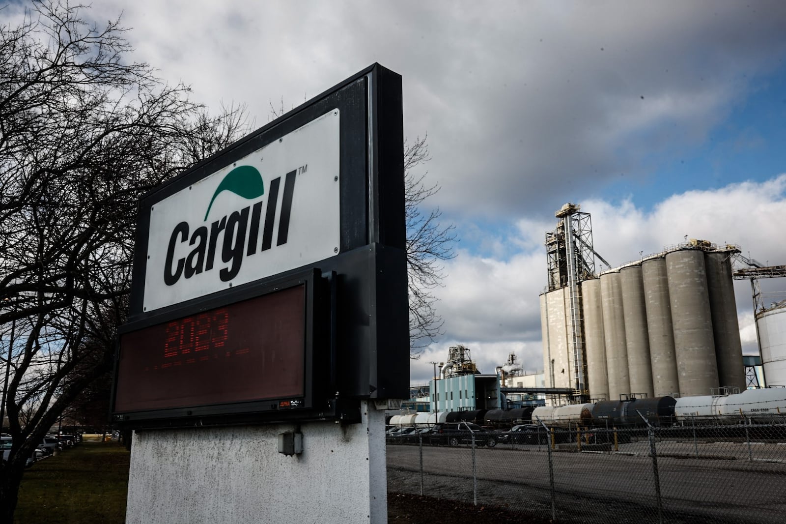 Cargill processes corn products at its plant located at Needmore Road and Wagner Ford Road in north Dayton. JIM NOELKER/STAFF