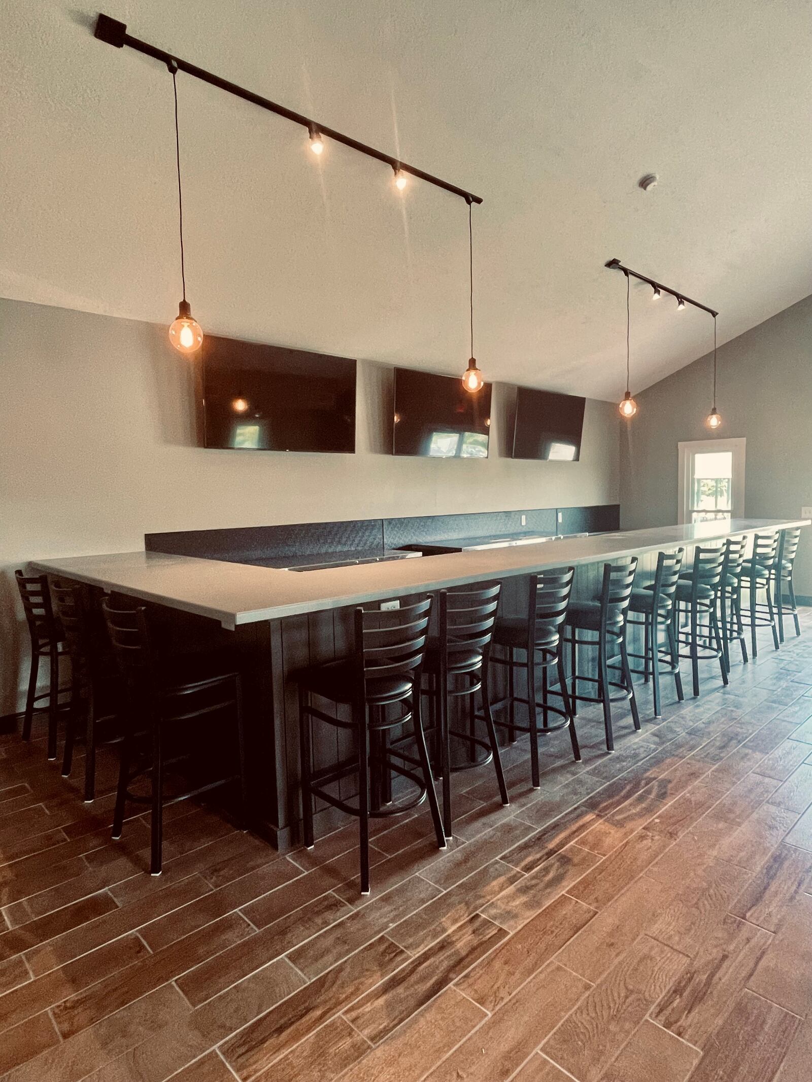 Jasper Kitchen + Bar, a new restaurant and bar cooking up brick oven fired pizza and much more, opened at the Jasper Hills Golf Club east of Xenia.