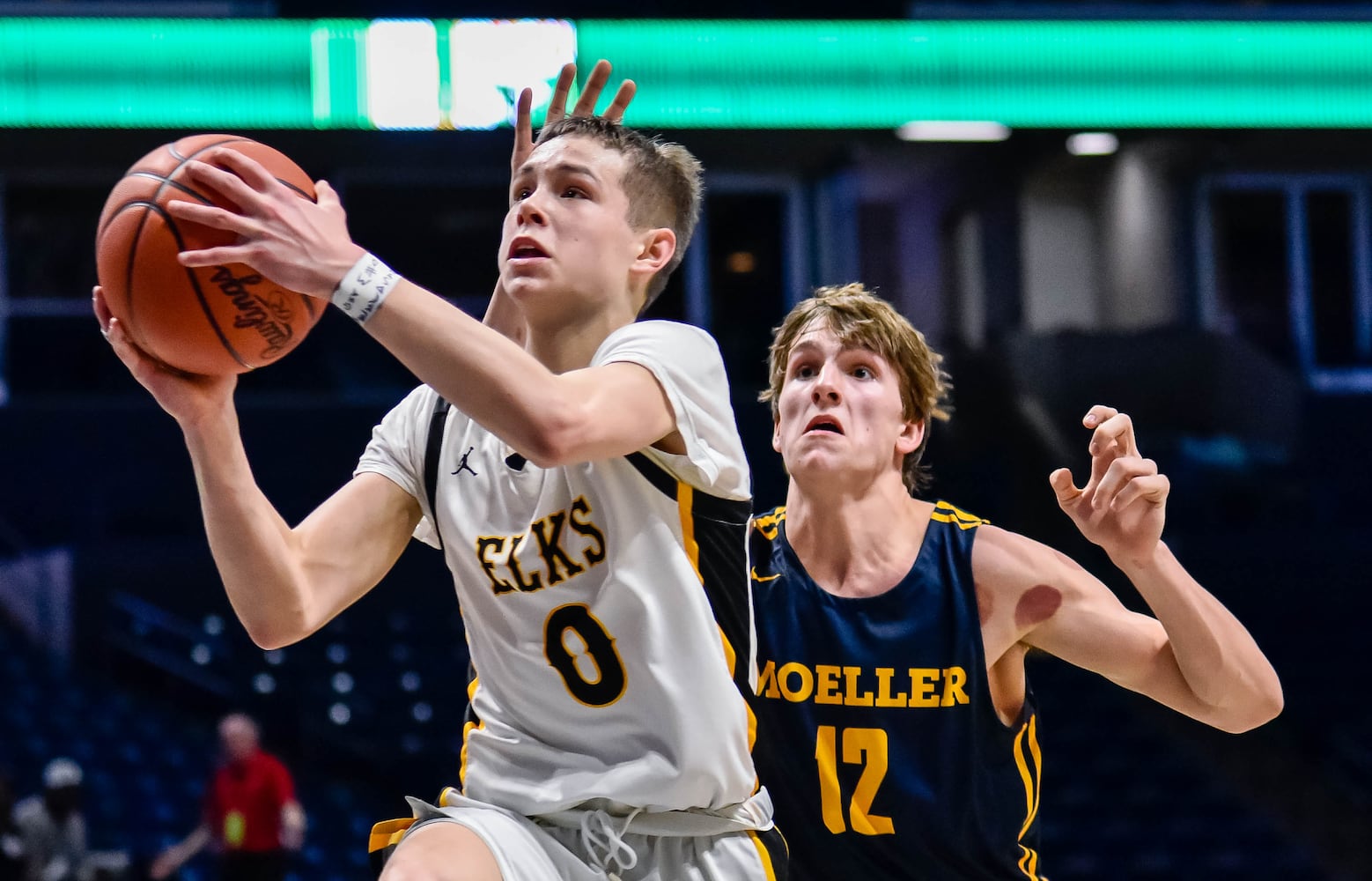 Centerville vs Moeller and Lakota East vs La Salle Regional basketball semifinals