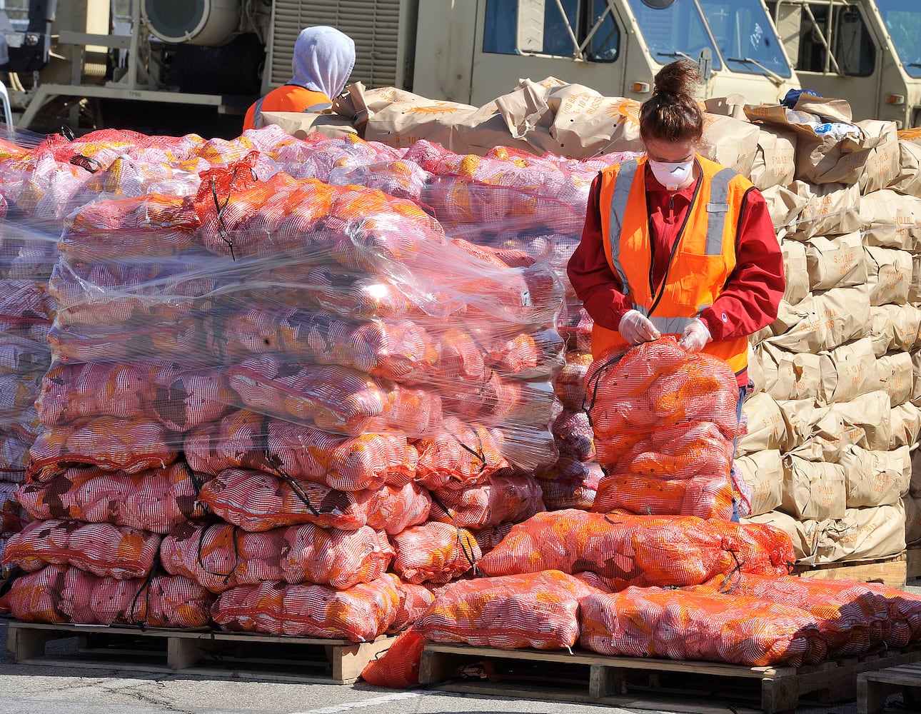 PHOTOS: Thousands line up for food distribution in Greene County