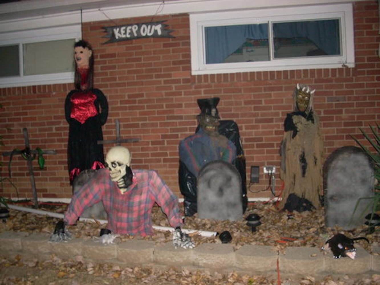 Halloween display in Centerville