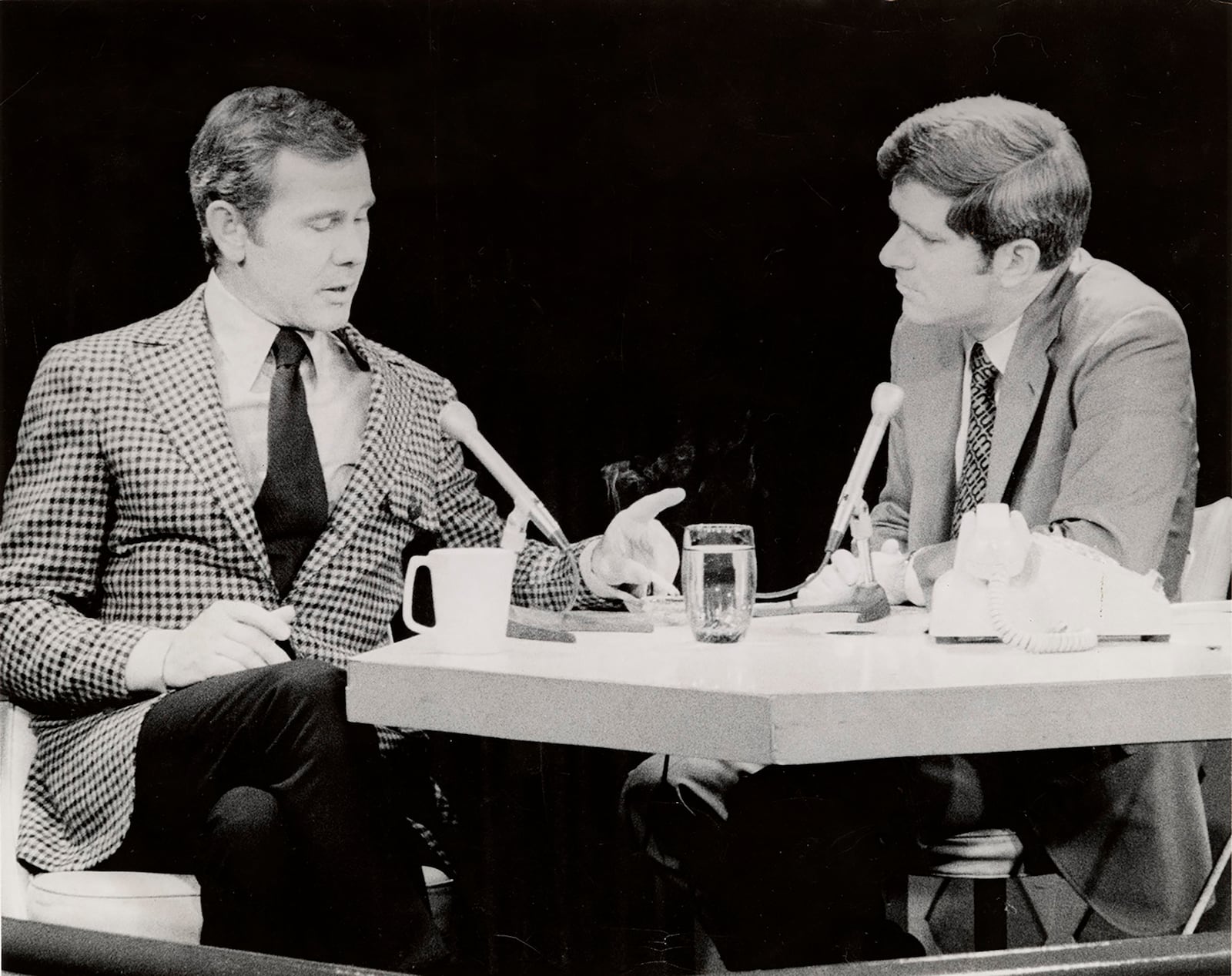 Johnny Carson (left) appeared on the Phil Donahue Show in Dayton in February 1970. DAYTON DAILY NEWS ARCHIVE