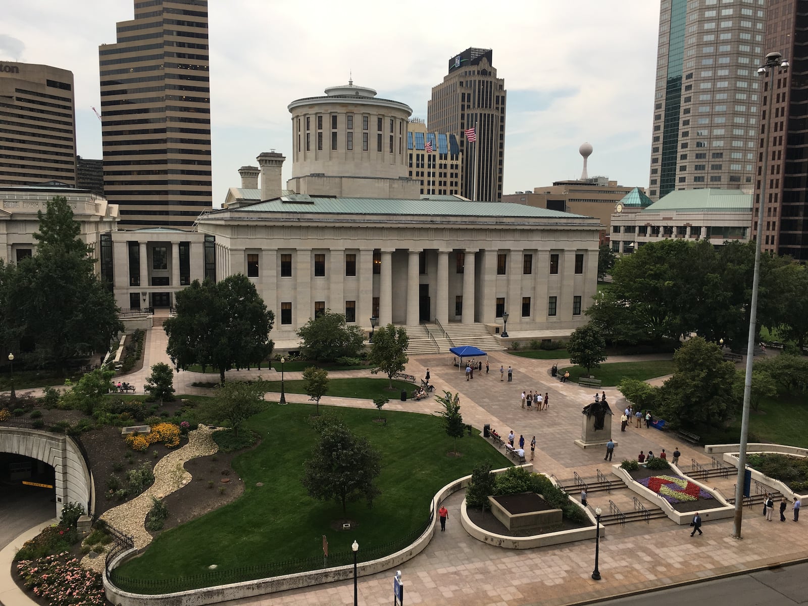 The Ohio State Highway Patrol is responsible for protecting state-owned property, including the Statehouse and its grounds.