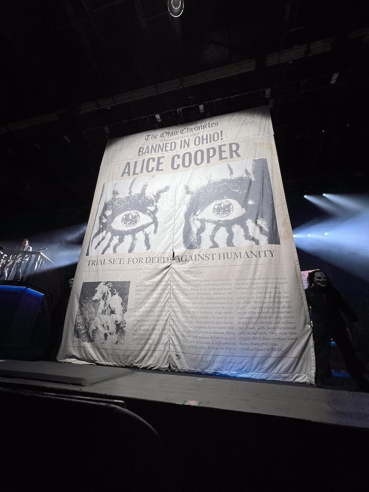 PHOTOS: Alice Cooper Live at Hobart Arena in Troy