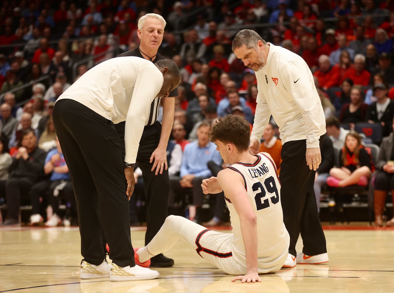 Dayton vs. Davidson