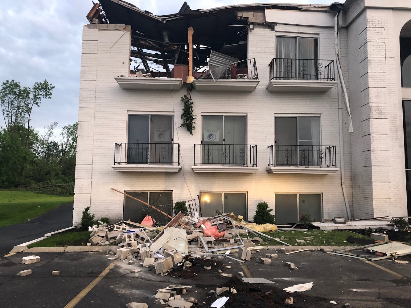 PHOTOS: Daylight reveals widespread damage from Monday storms