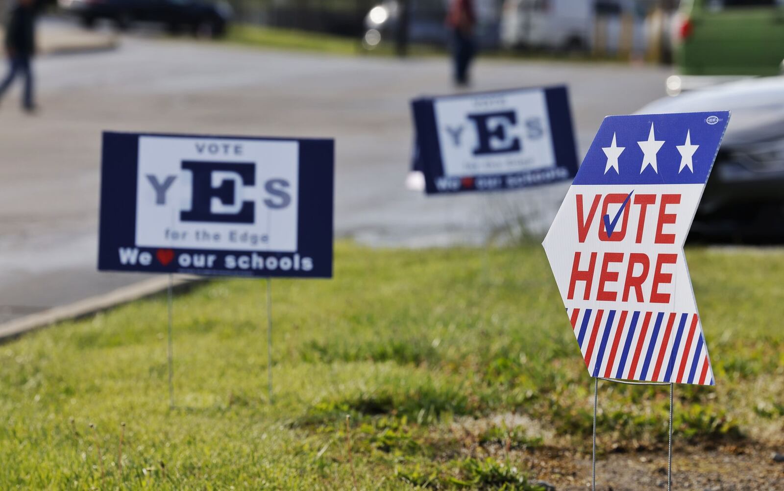 Residents vote at Edgewood Middle School Tuesday, May 2, 2023. The only issue on the ballot at this location is a levy for Edgewood Schools. NICK GRAHAM/STAFF