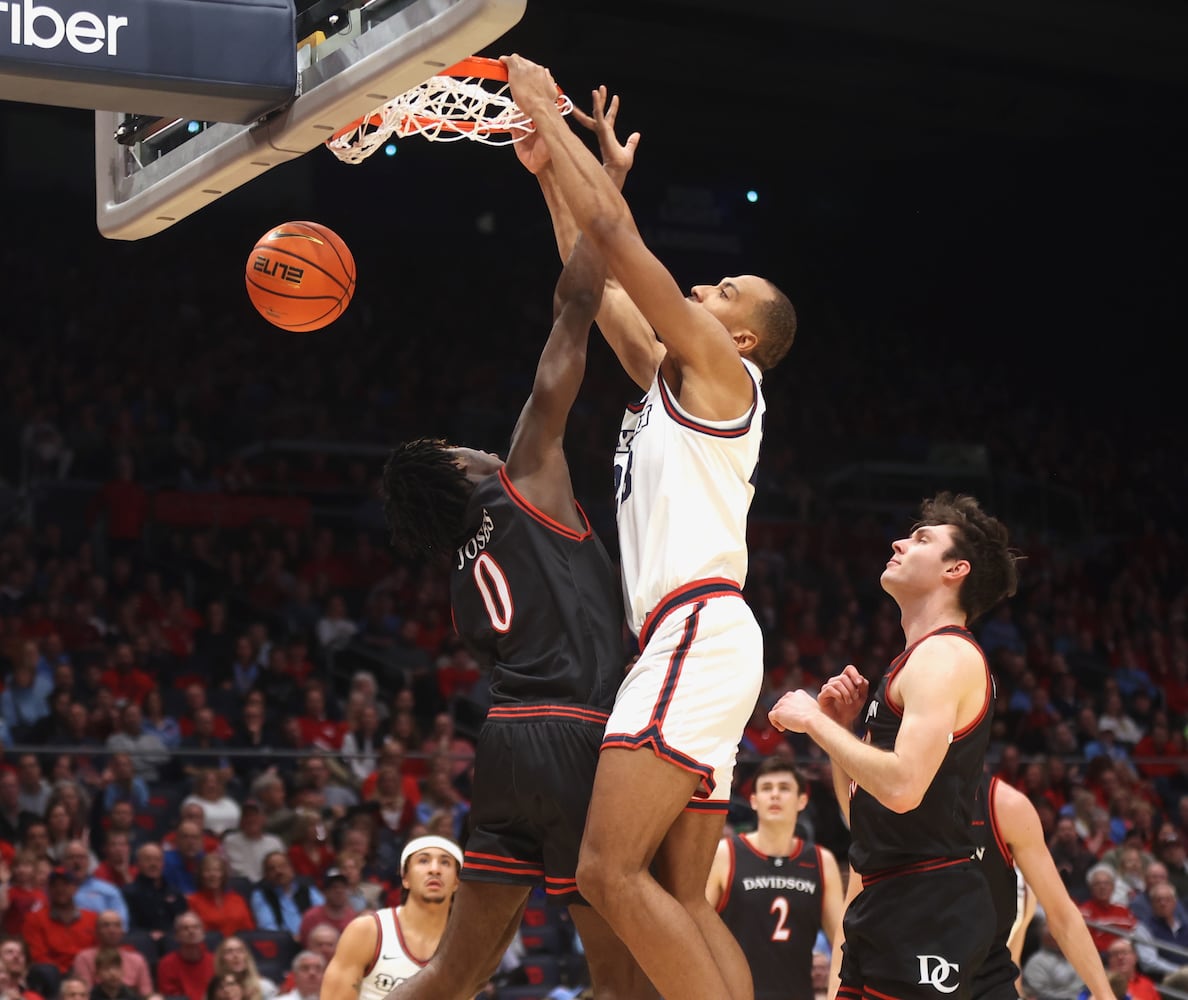 Dayton vs. Davidson