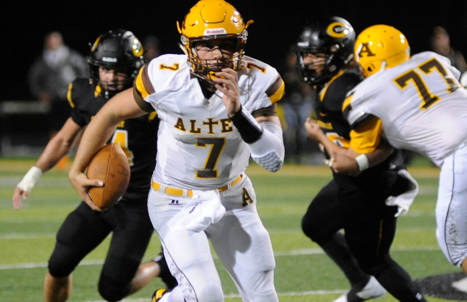 PHOTOS: Alter at Centerville, Week 3 football