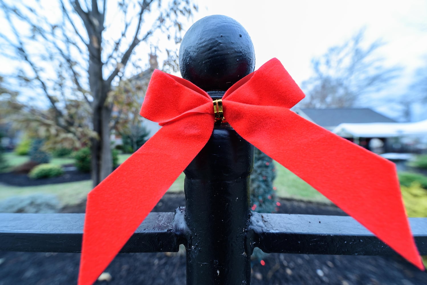 PHOTOS: A Dickens of a Christmas St. Anne’s Hill Holiday Home Tour