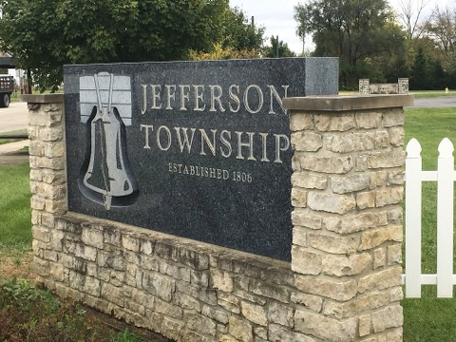 Jefferson Township Administrative Building. Oct. 21, 2016. TREMAYNE HOGUE/STAFF