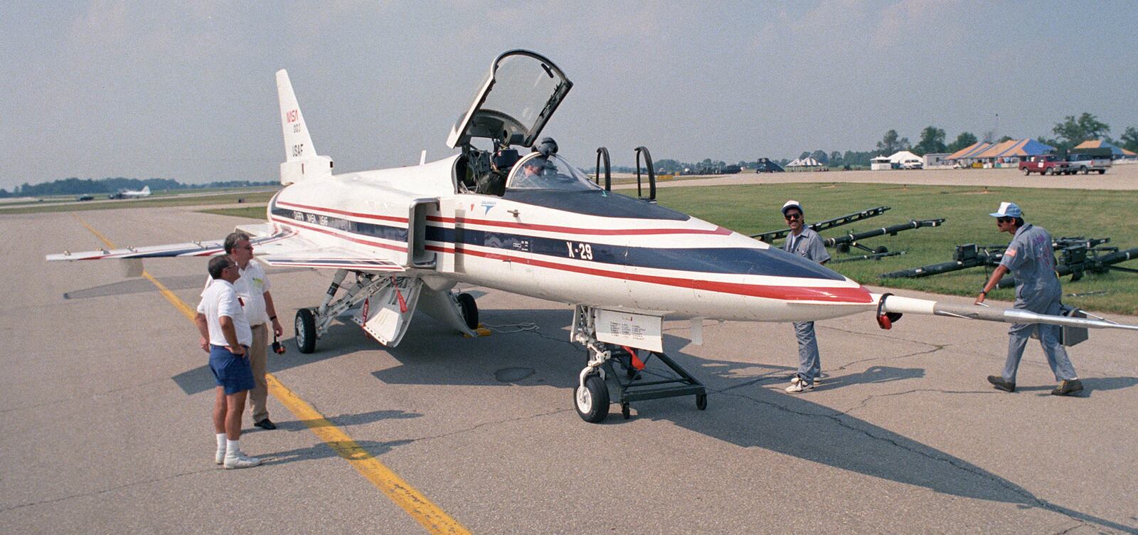 Grumman X-29 after arriving at the Dayton Air Show in 1990.