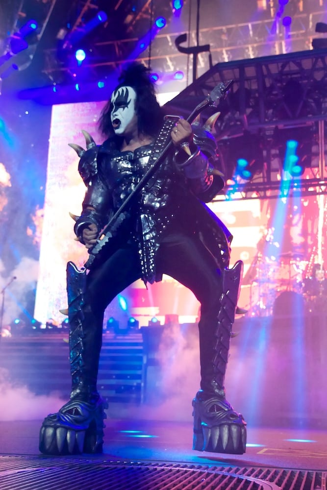 KISS plays Lakewood