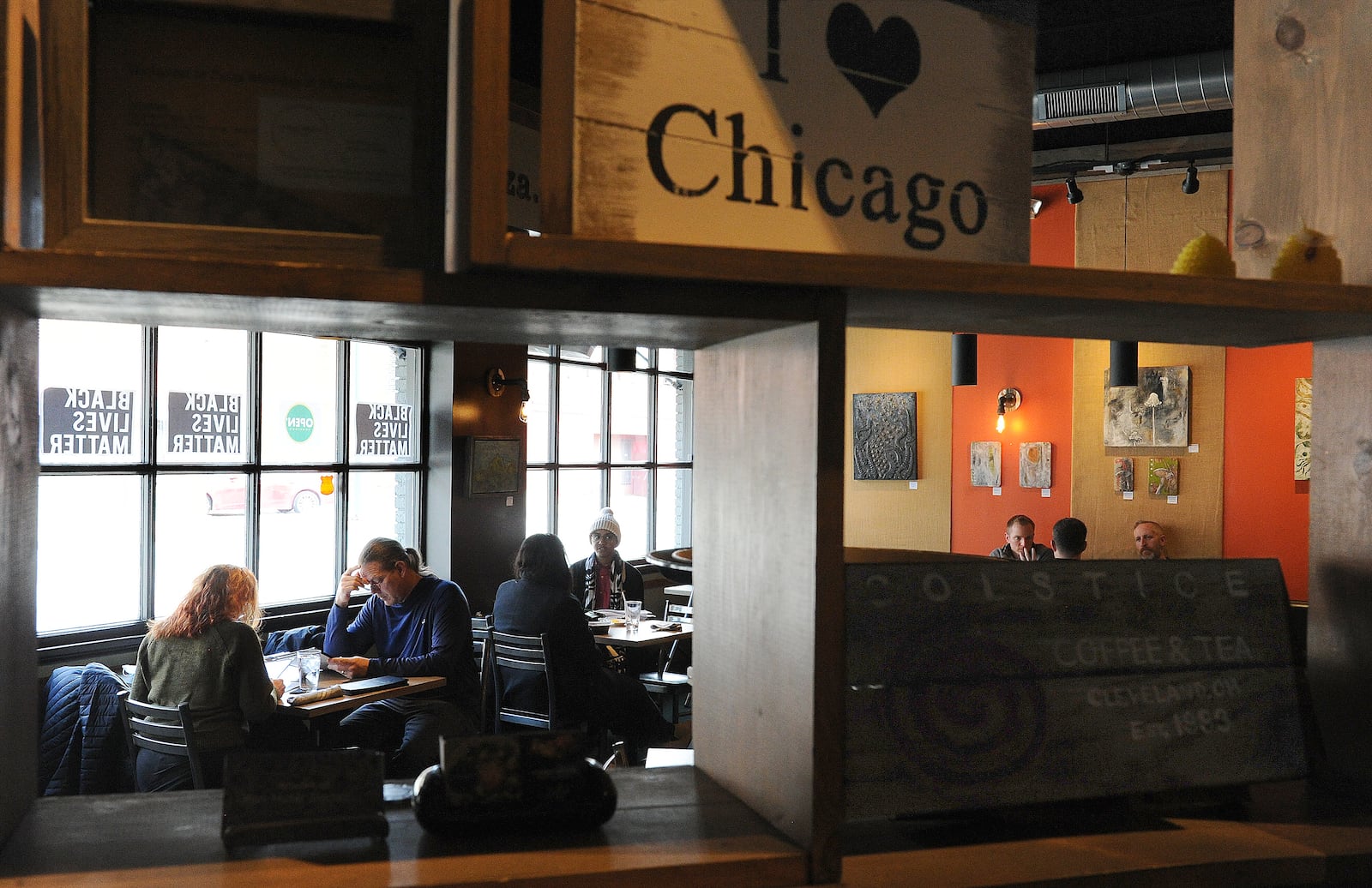 People enjoying lunch Tuesday Jan. 25, 2022 at the Wheat Penny Oven and Bar located at 515 Wayne Ave. MARSHALL GORBY\STAFF