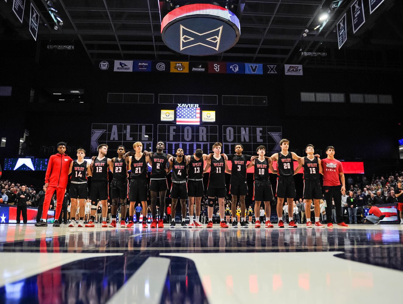 Centerville beats Lakota West in D1 boys district basketball final