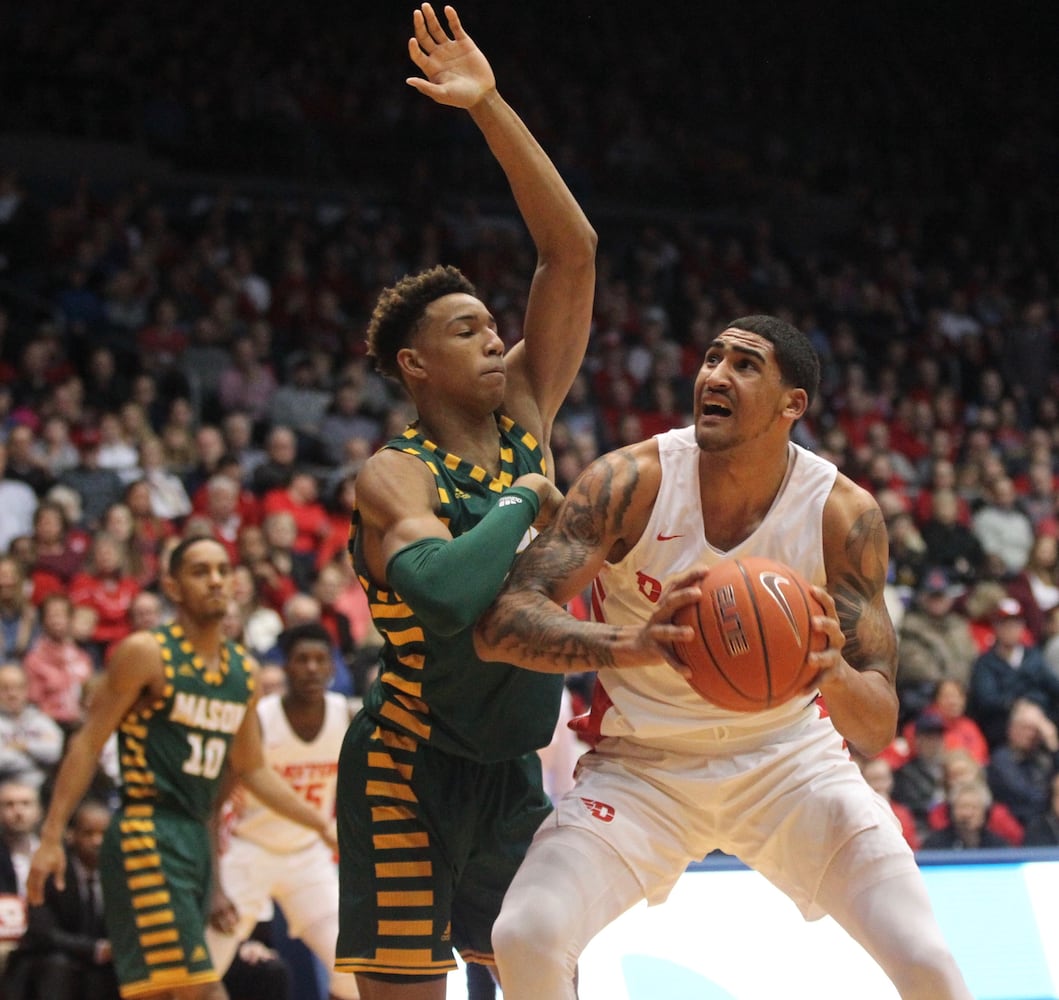 Twenty photos: Dayton Flyers vs. George Mason