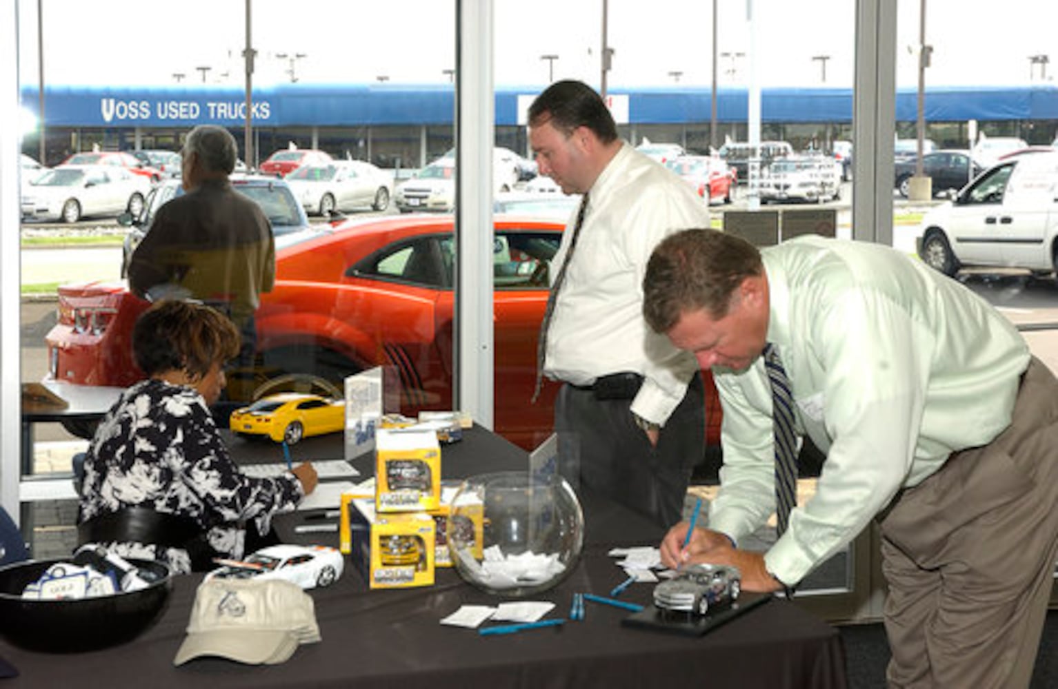 Voss Chevrolet opens all-new facility